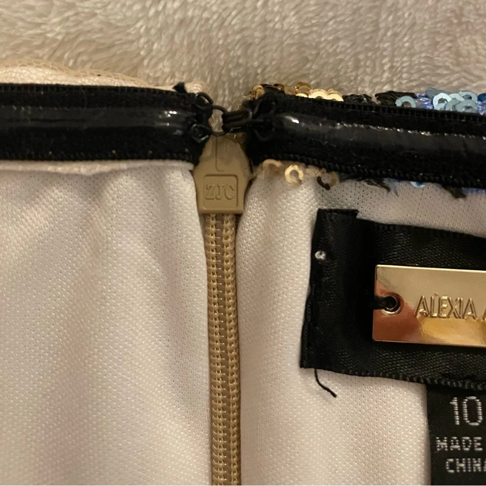 🌹🆕 Alexia Admor Embroidered fit and flare Sequin Formal Wedding Dress Size 10 - Picture 10 of 16